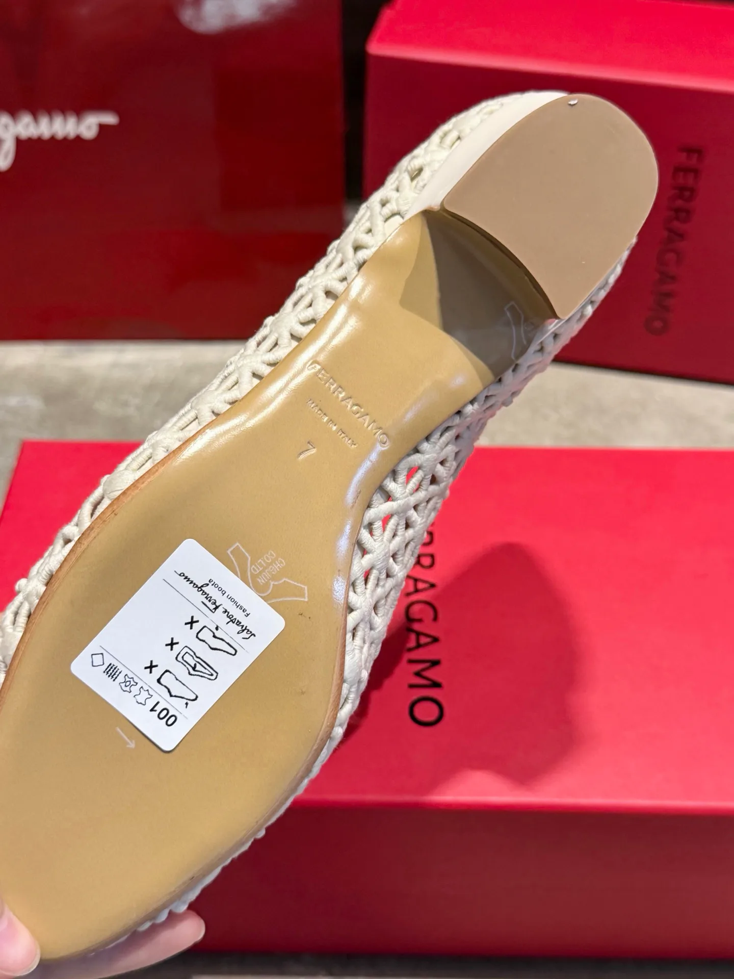 Туфли Женские Salvatore Ferragamo 17642581