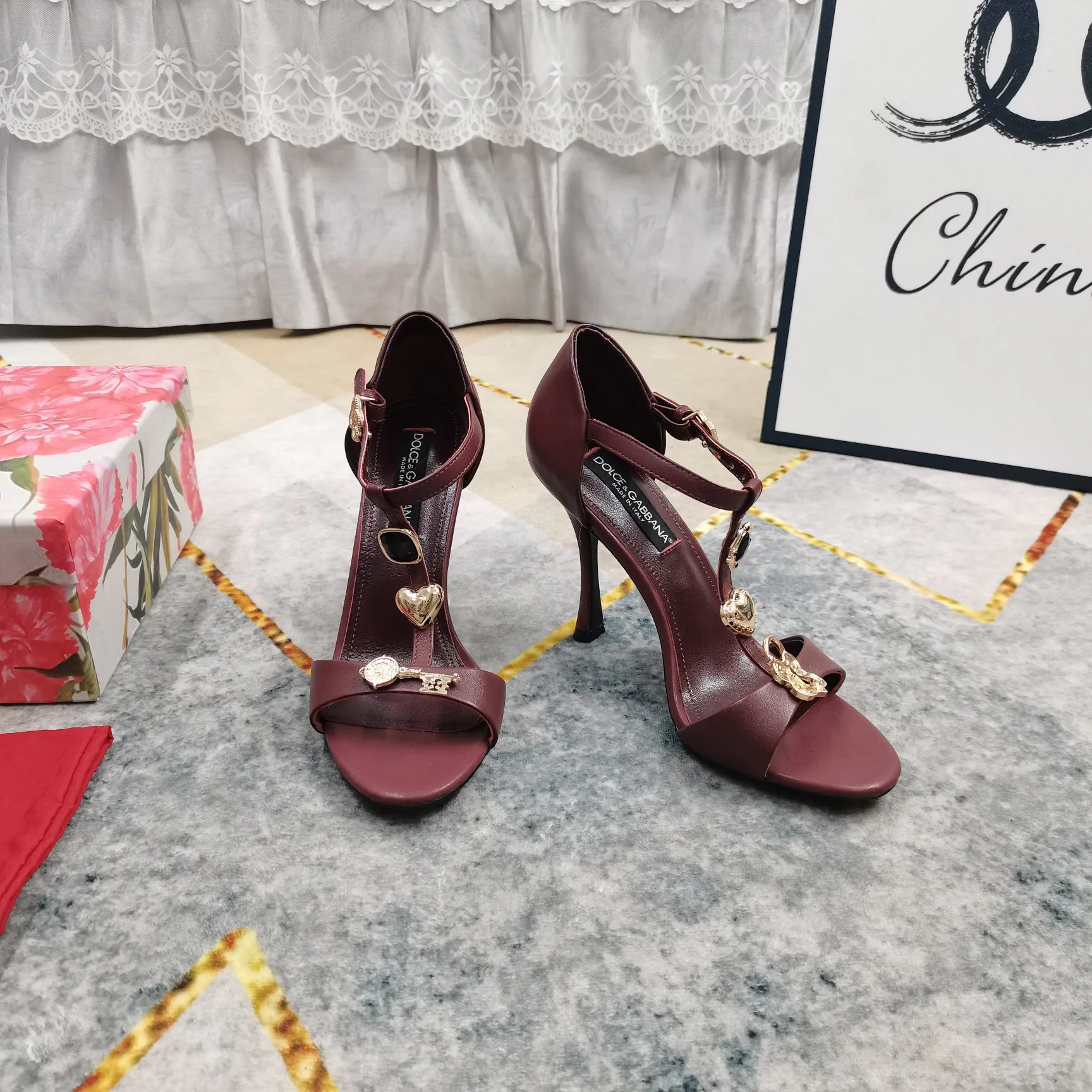 Босоножки Женские Dolce & Gabbana 11247978