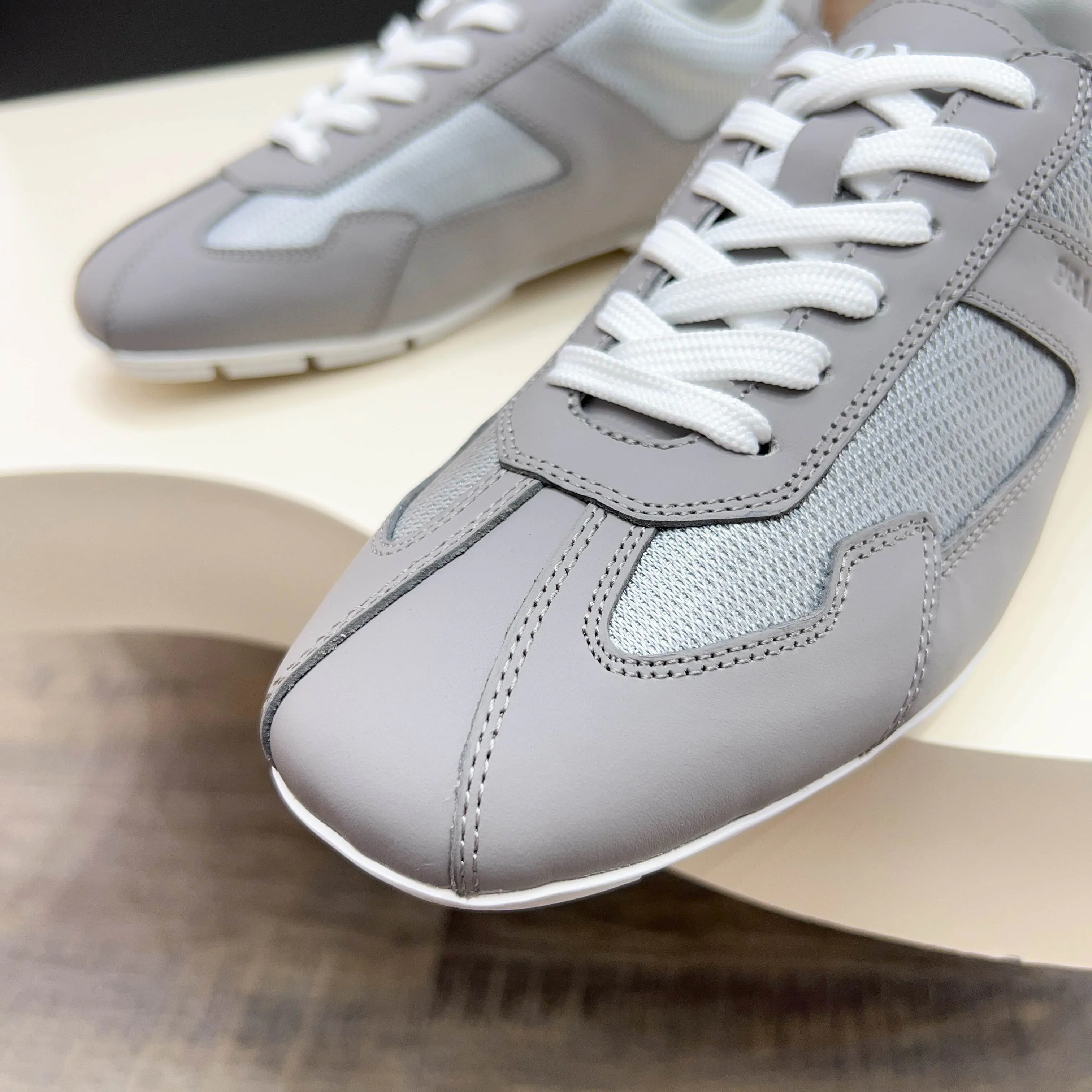 Кроссовки Мужские Prada 12651033