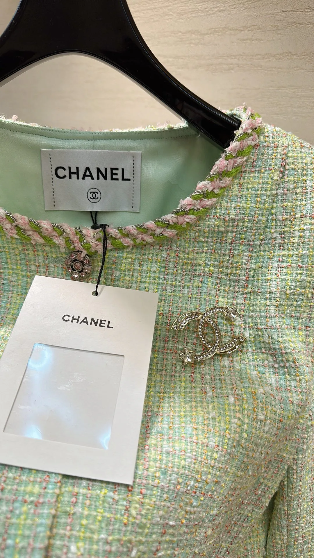 Куртки И Пуховики Женские Chanel 3042929