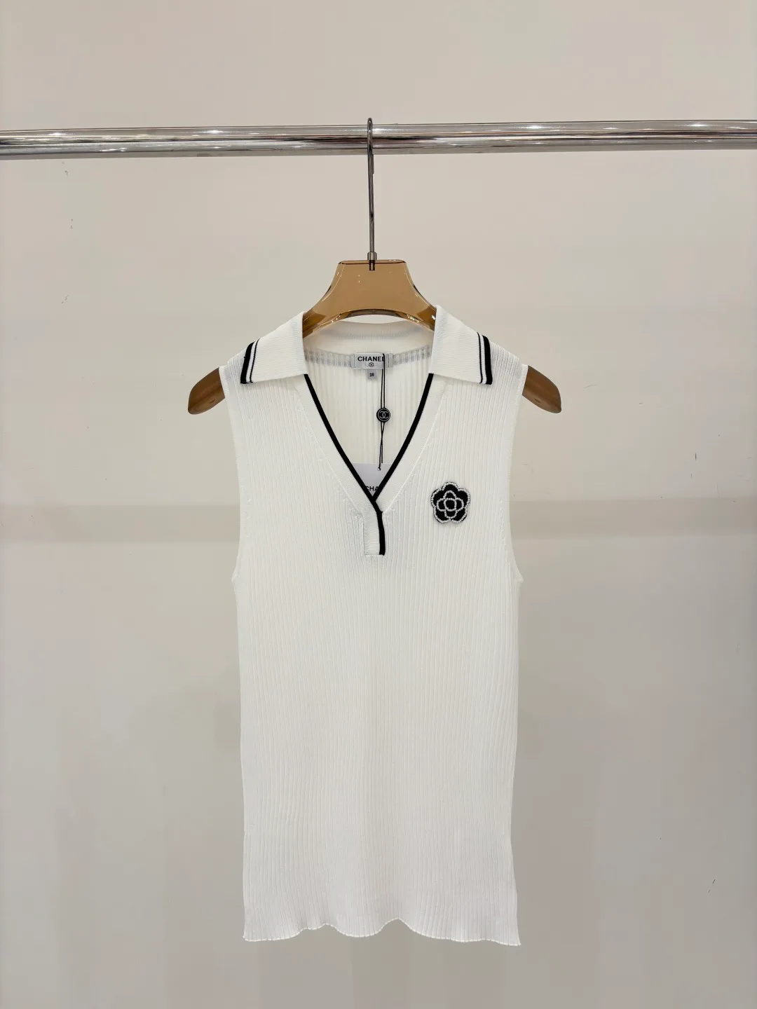 Жилеты Женские Chanel 12833693