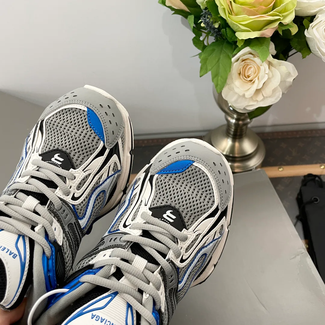 Кроссовки Женские Balenciaga 12656242