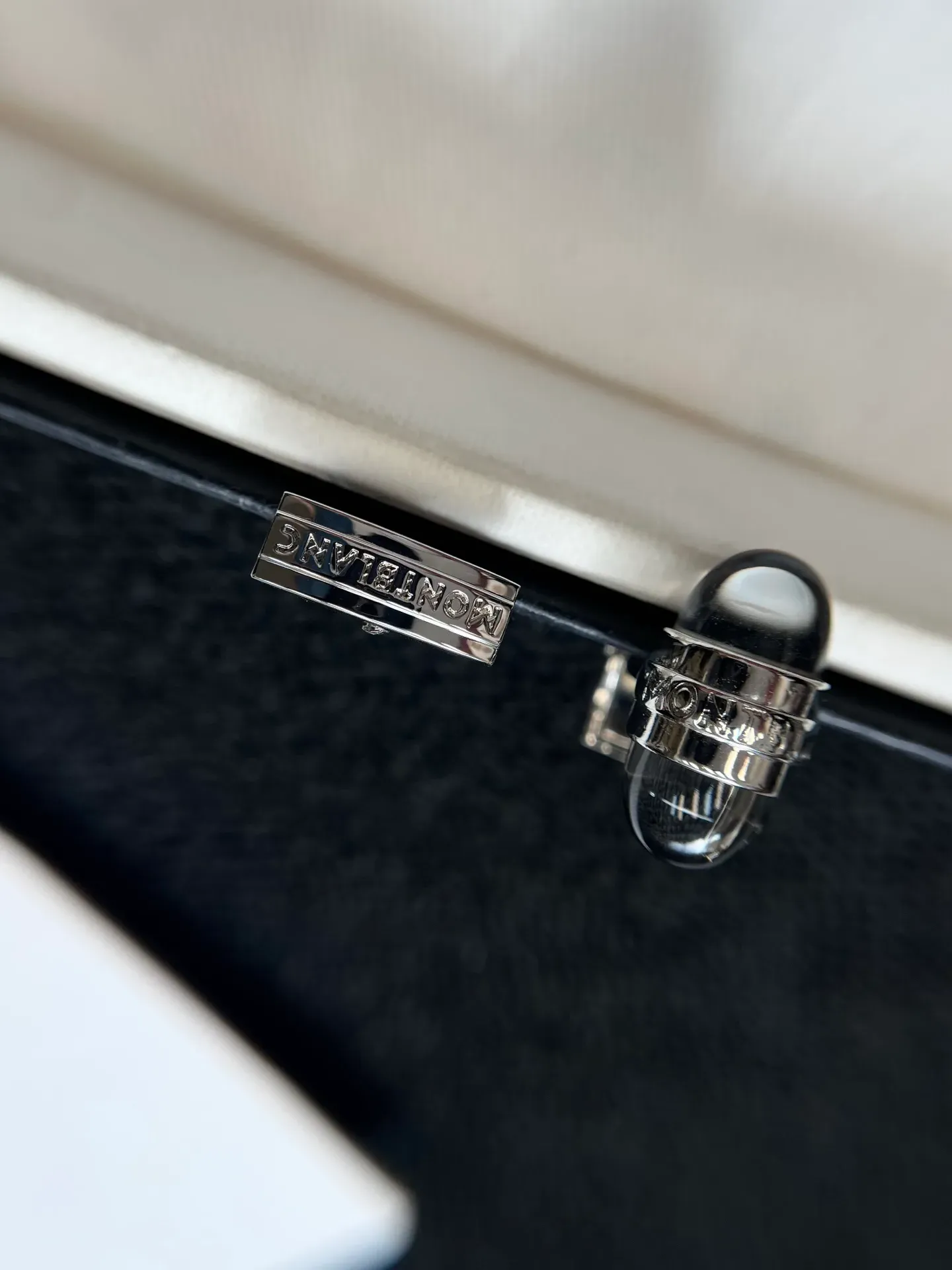 Бижутерия Montblanc 3409398