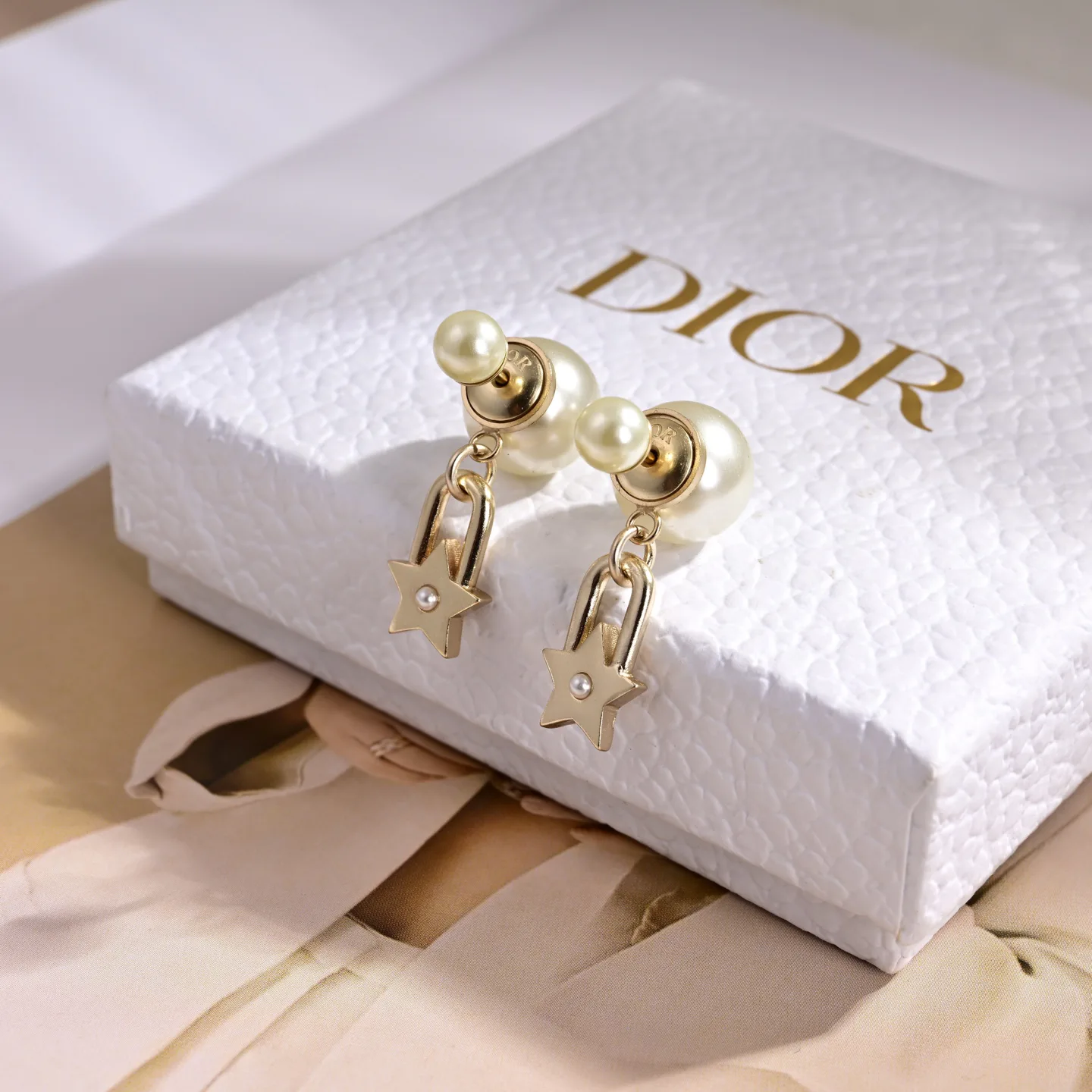Бижутерия Christian Dior 9555353