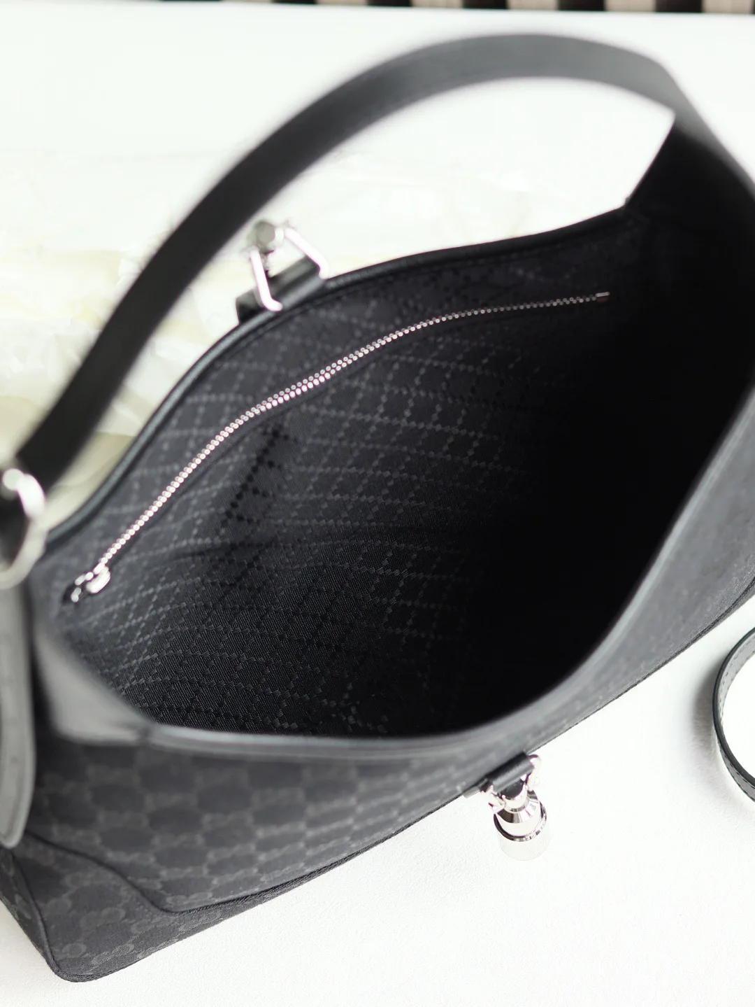 Классические Сумки Женские Gucci 11649341