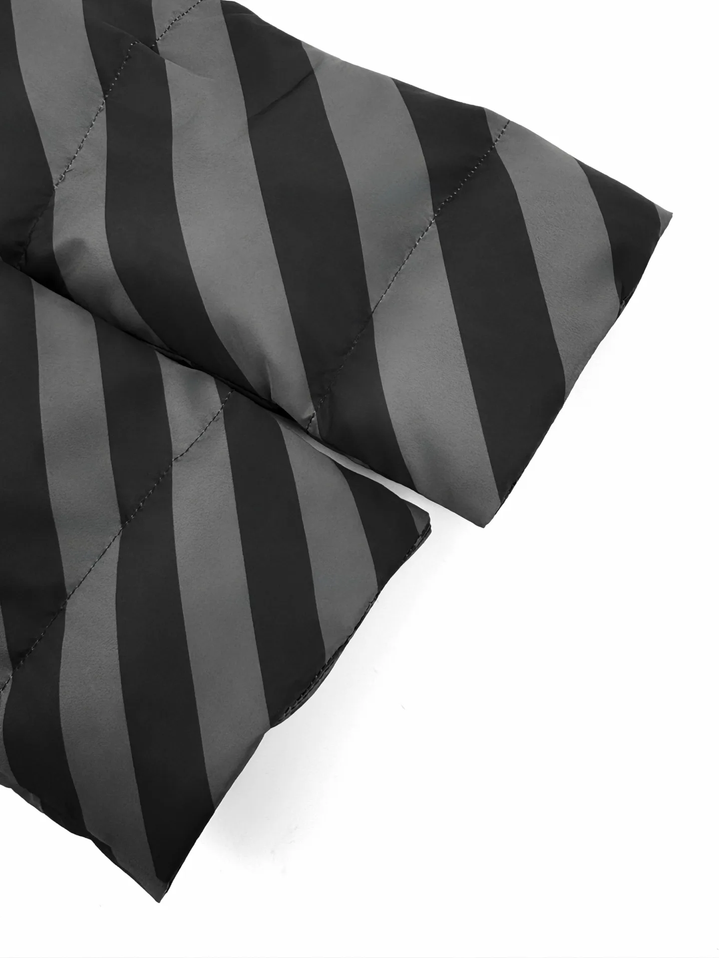 Куртки И Пуховики Женские Fendi 17216835