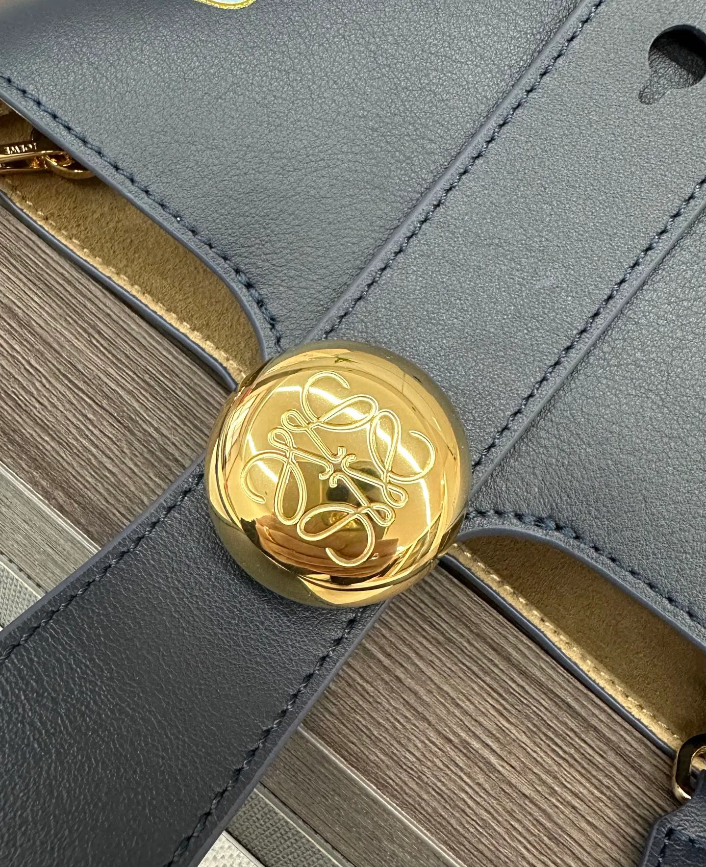 Сумки На Ремне Женские Loewe 12172488