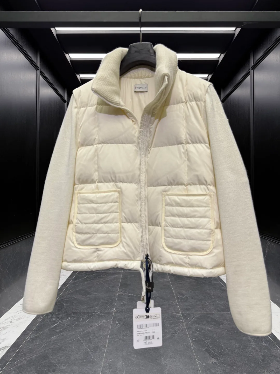 Куртки И Пуховики Женские Moncler 19572758