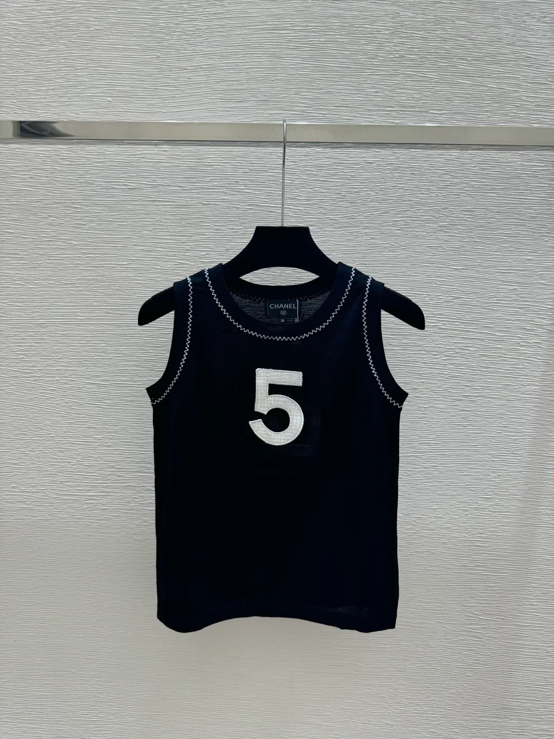 Жилеты Женские Chanel 11354333