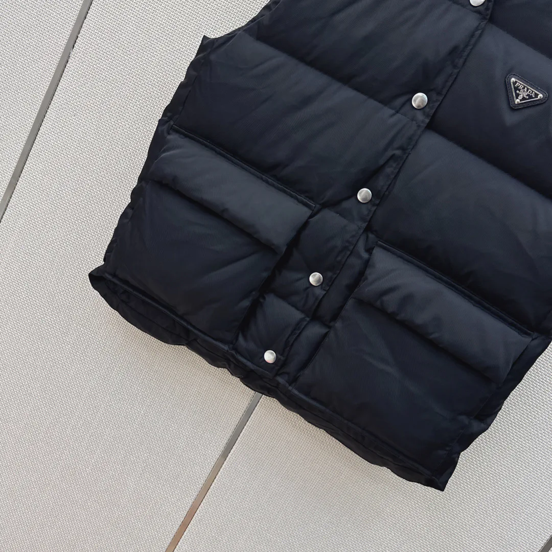 Жилеты Женские Prada 18183473