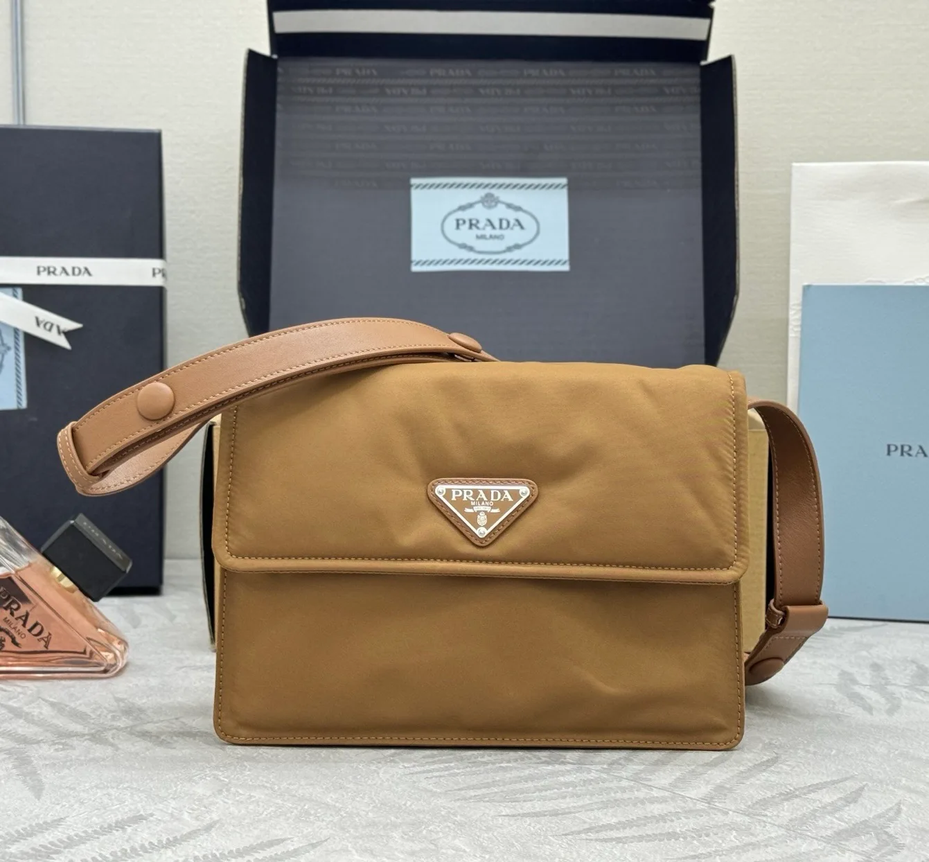 Сумки На Ремне Женские Prada 11682072