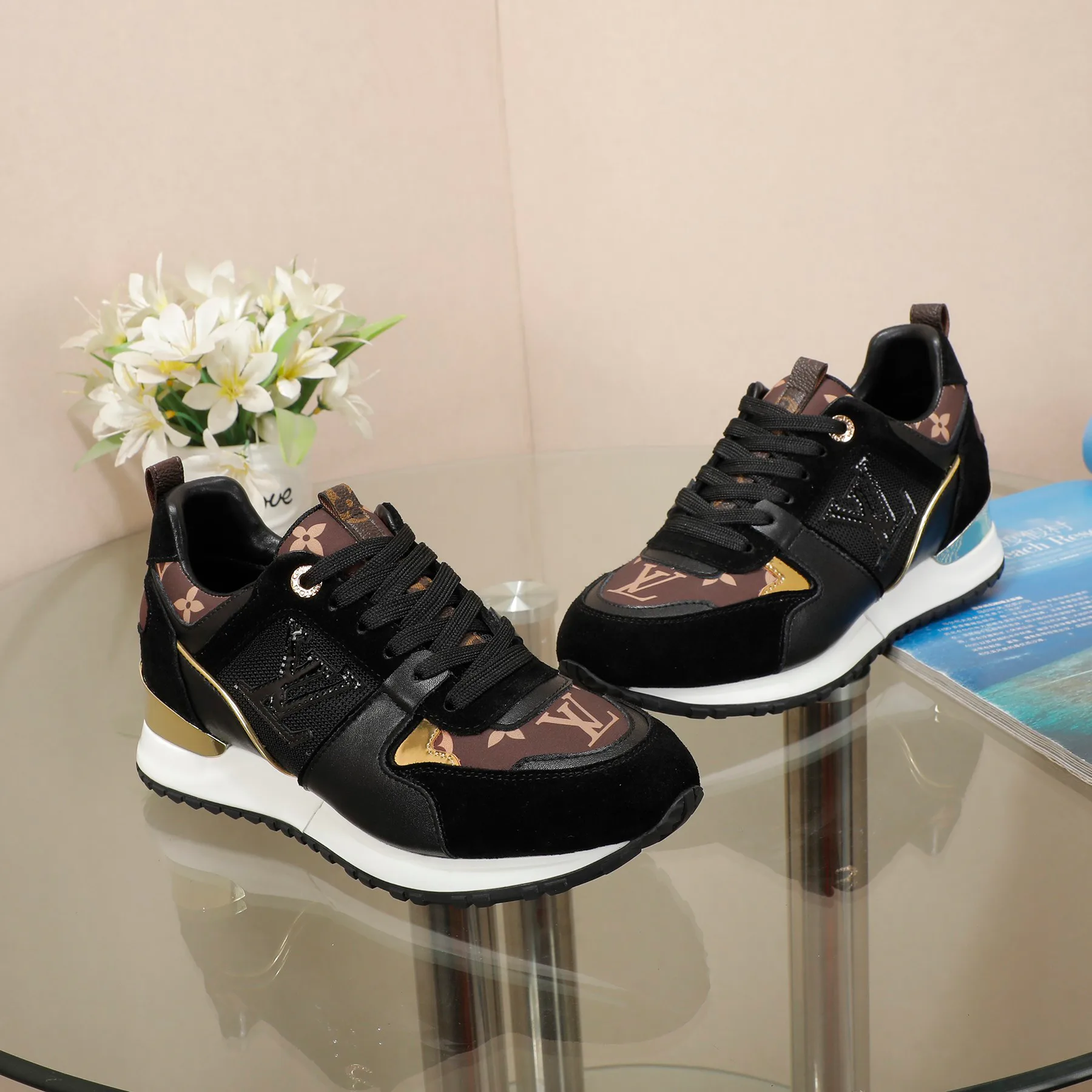 Кроссовки Женские Louis Vuitton 1284509