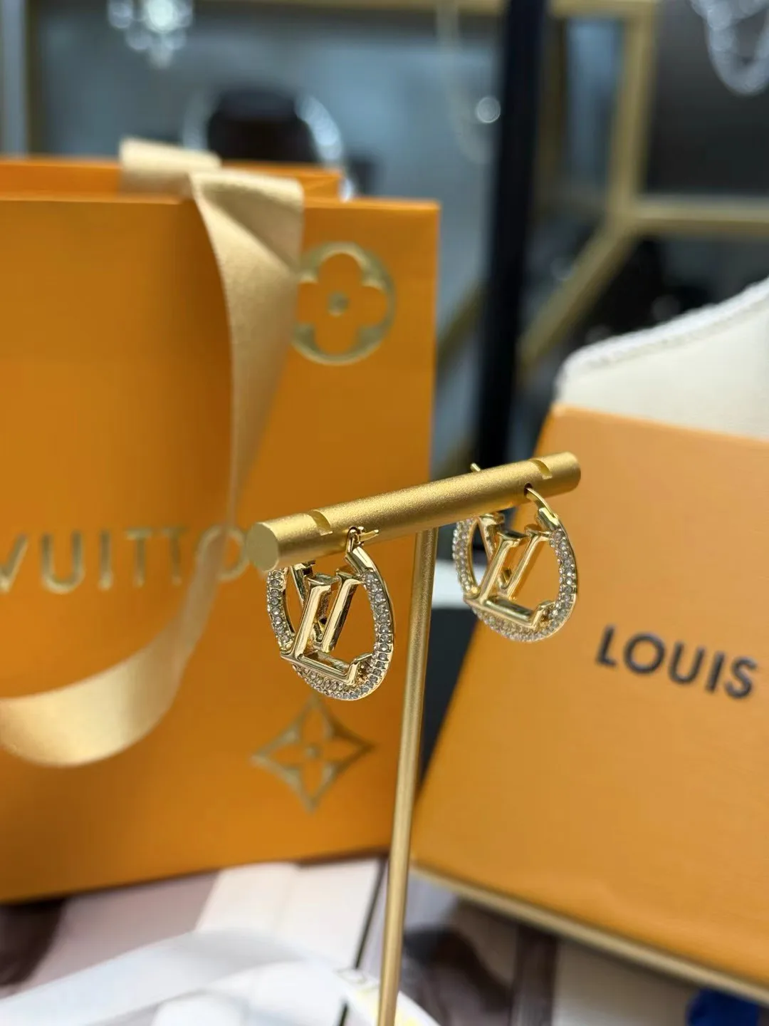 Бижутерия Louis Vuitton 18555893
