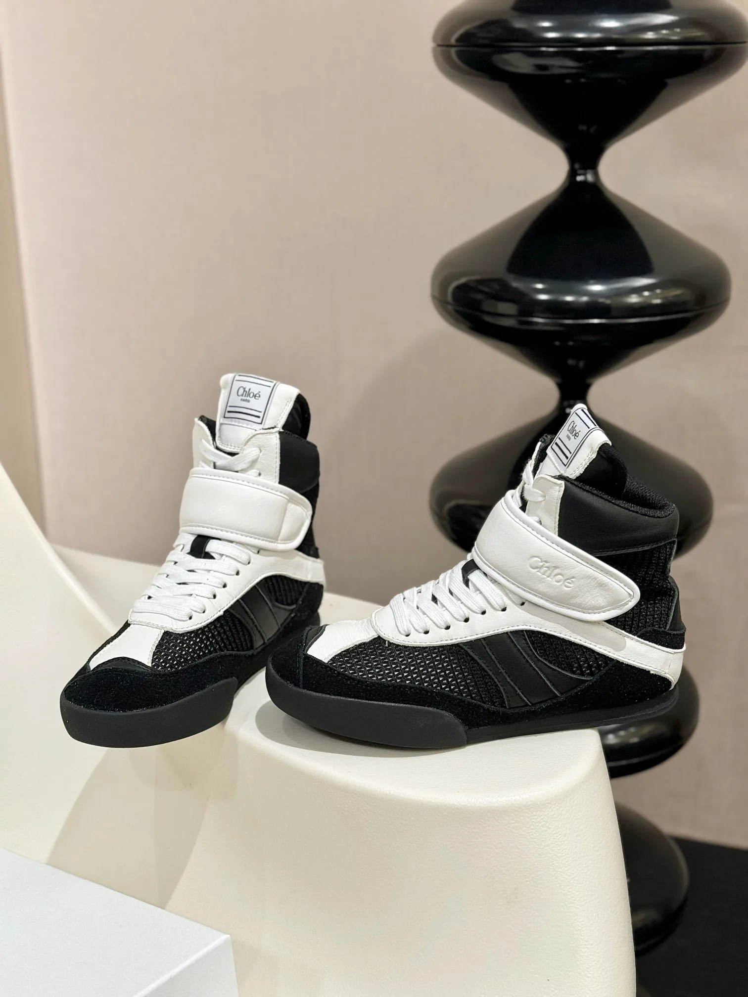 Кроссовки Женские Chloe 19634717