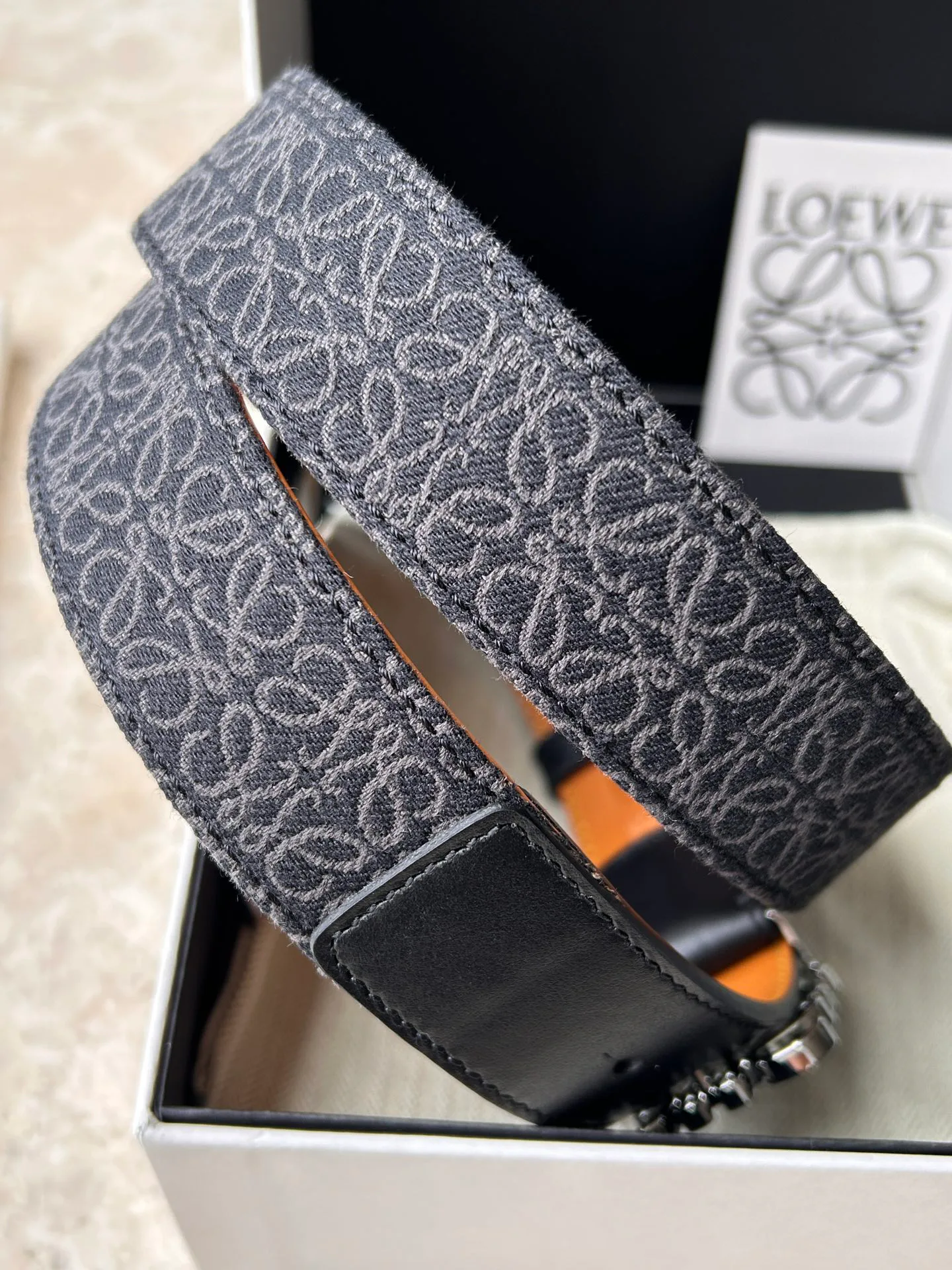 Ремни Loewe 11704494