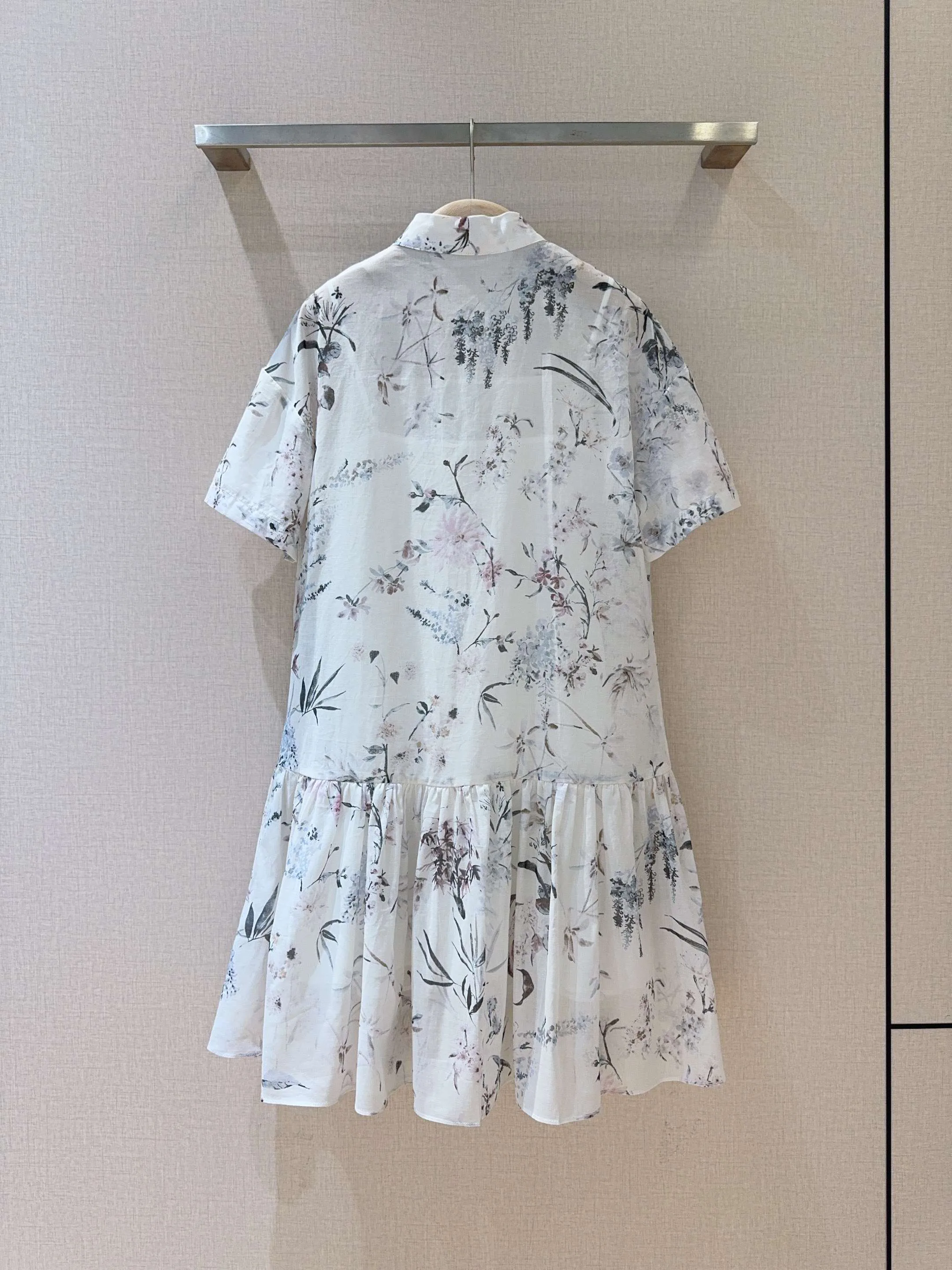 Платья Женские Christian Dior 17290302
