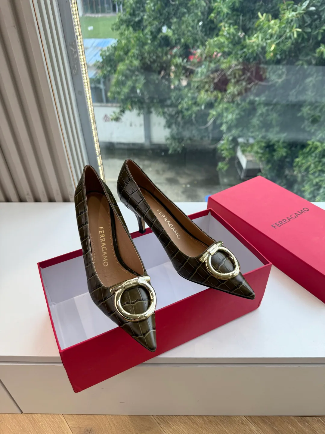 Туфли Женские Salvatore Ferragamo 18154500