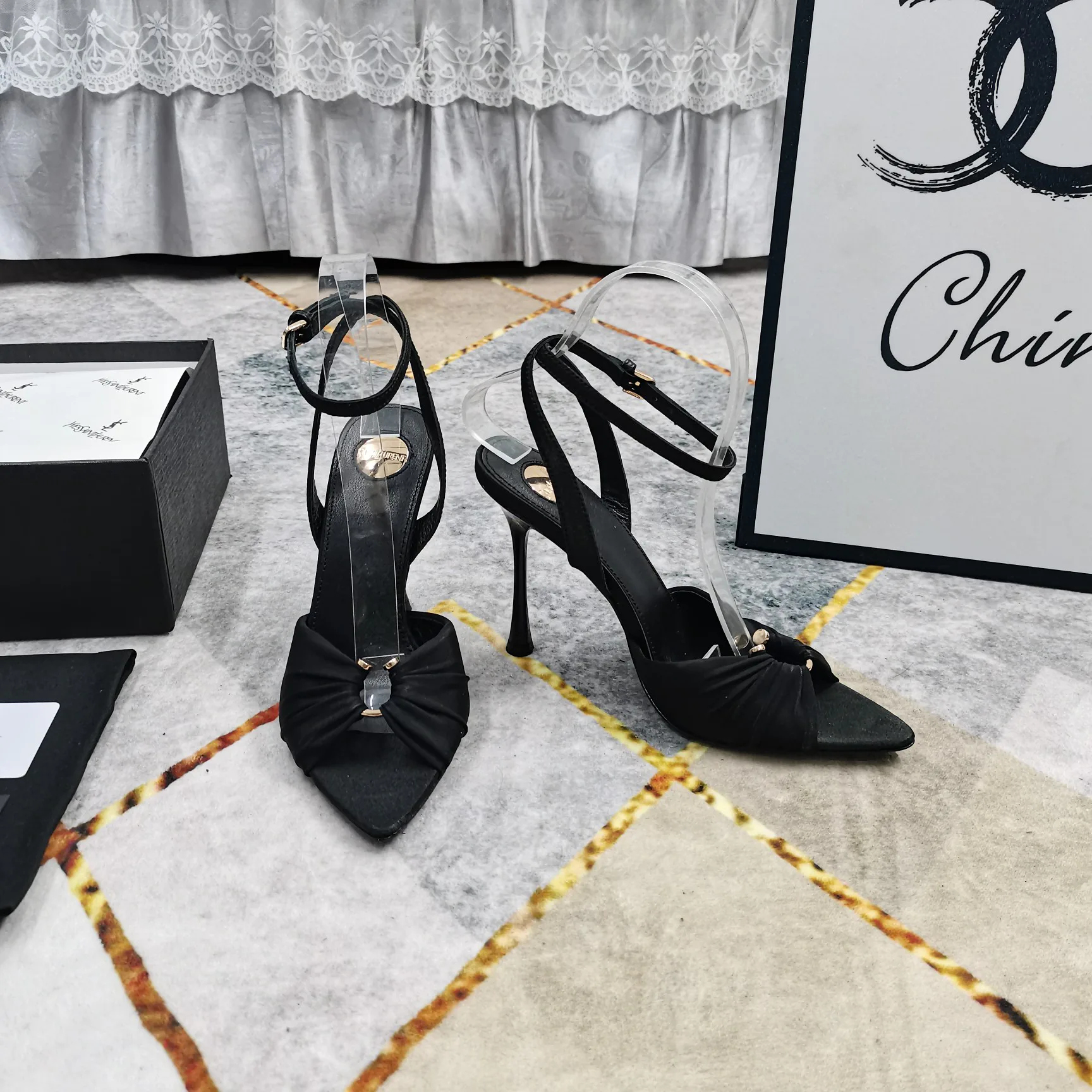 Босоножки Женские Saint Laurent 29063