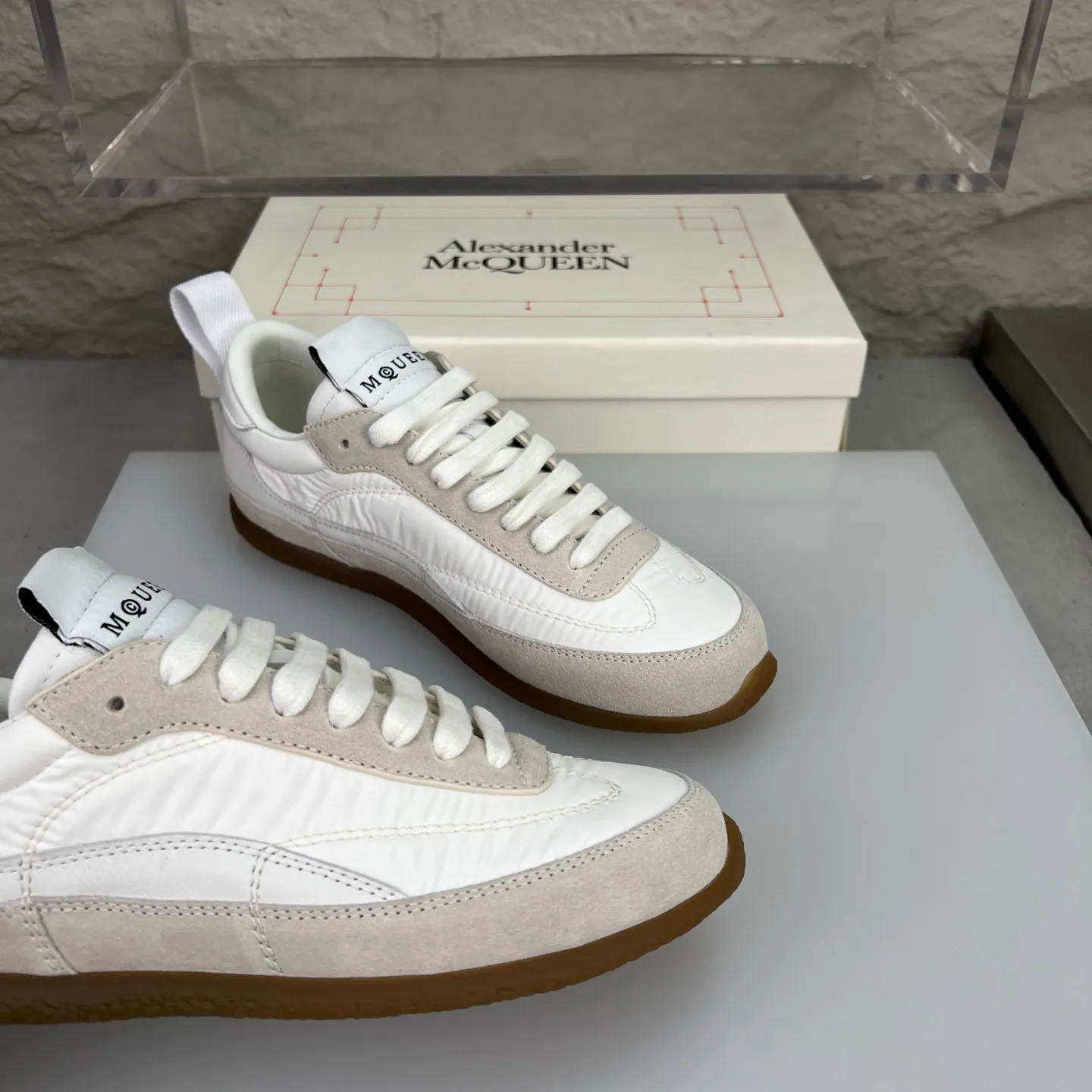 Кроссовки Женские Alexander Mcqueen 1276622