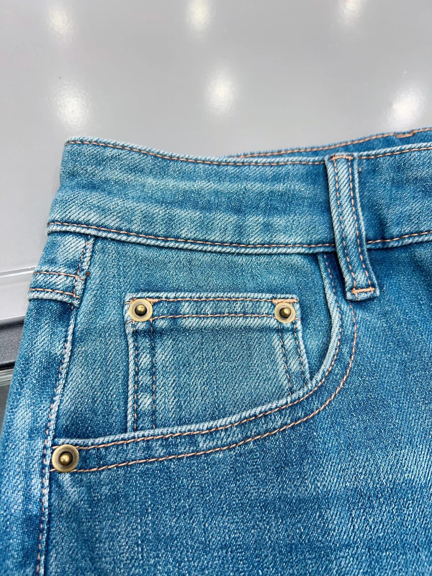 Джинсы Женские Miu Miu 11496065