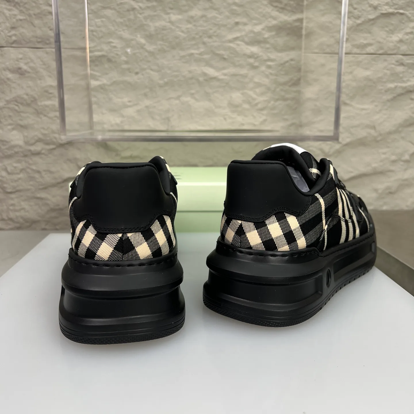 Кроссовки Мужские Burberry 11638116