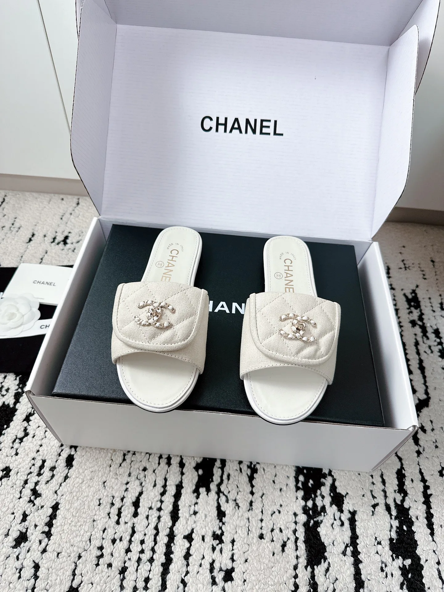 Шлепанцы Женские Chanel 11414466
