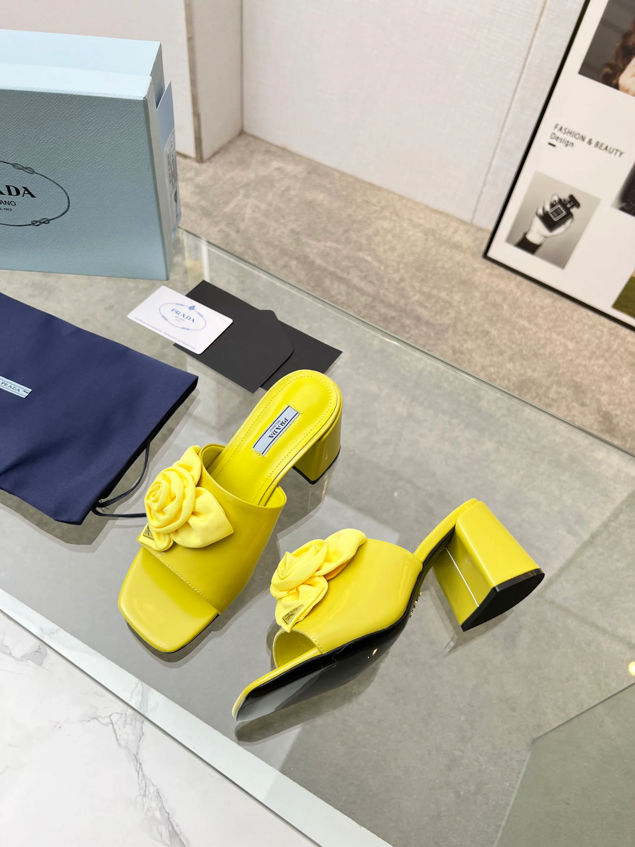 Сандалии Женские Prada 11386428
