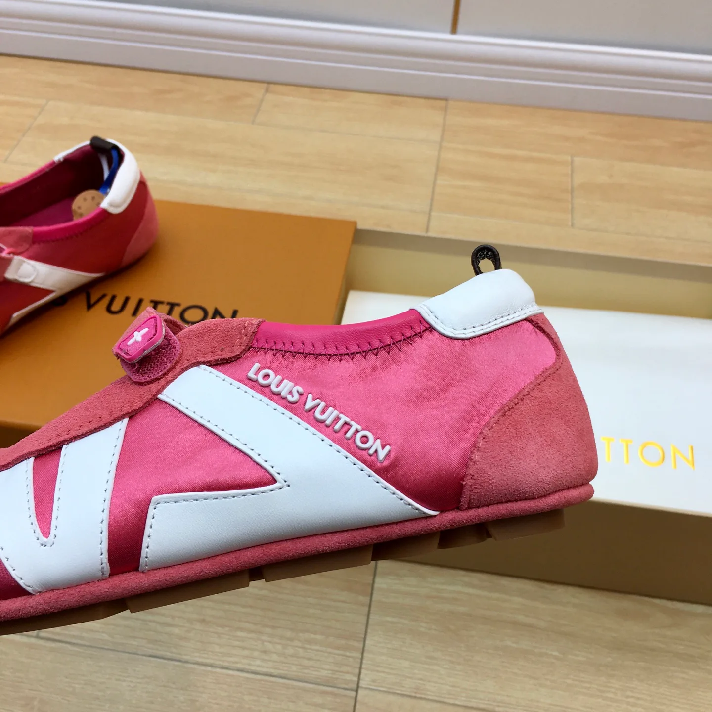 Балетки Женские Louis Vuitton 11410200