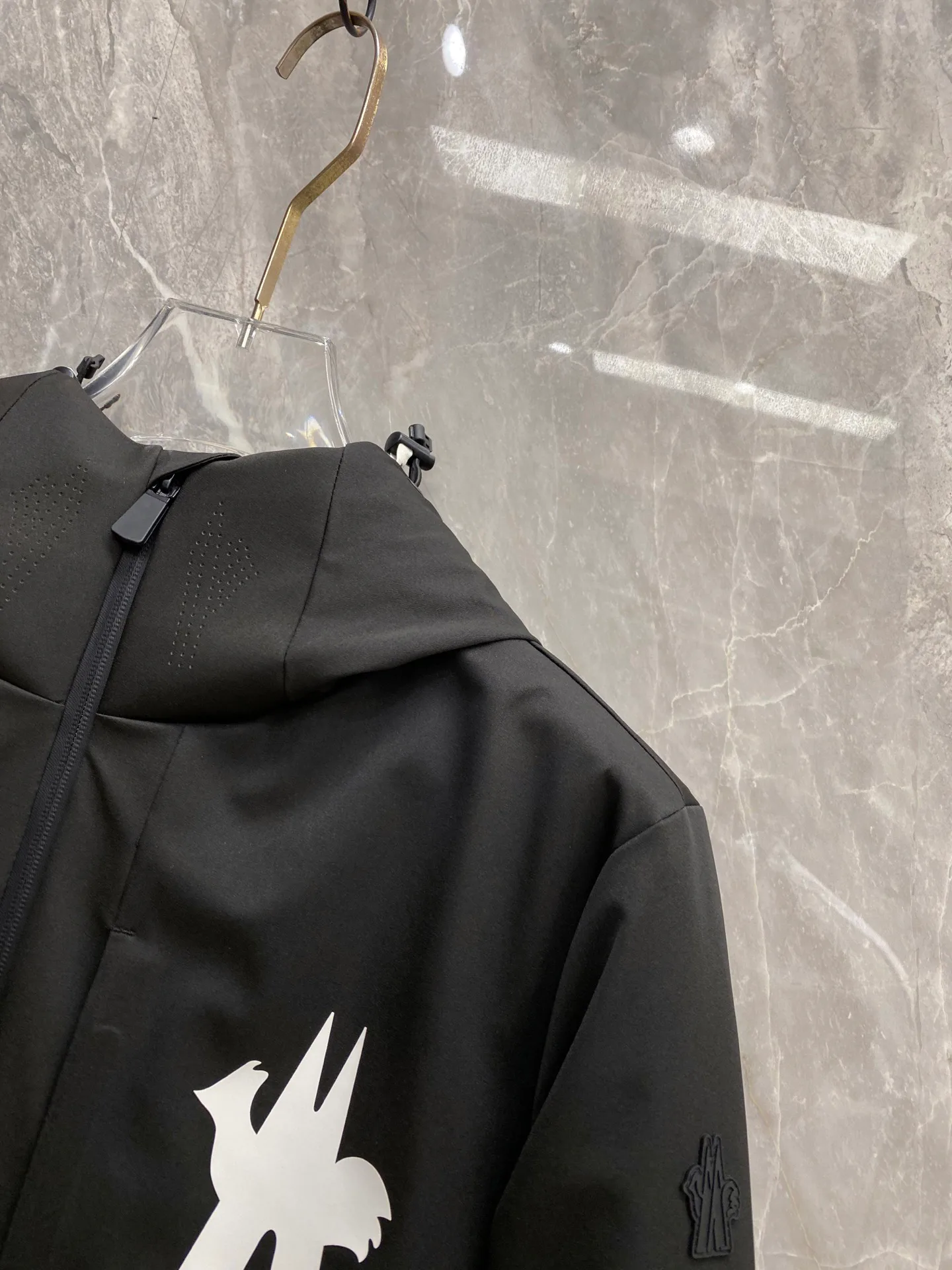 Куртки И Пуховики Женские Moncler 18348634
