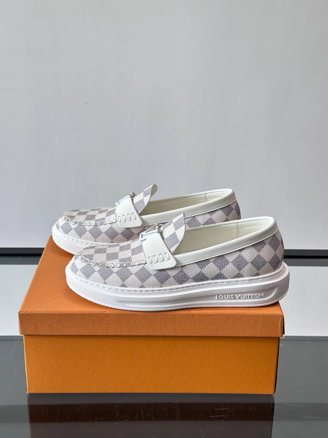 Слипоны Мужские Louis Vuitton 13562628