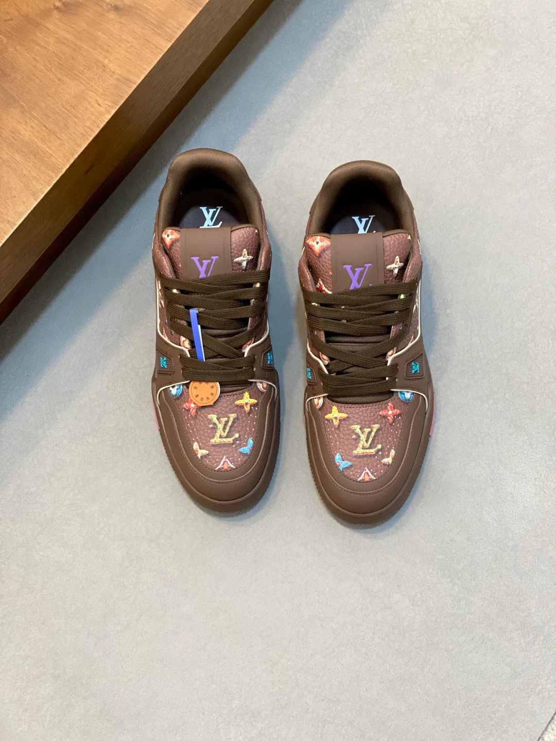 Кроссовки Женские Louis Vuitton 1570266