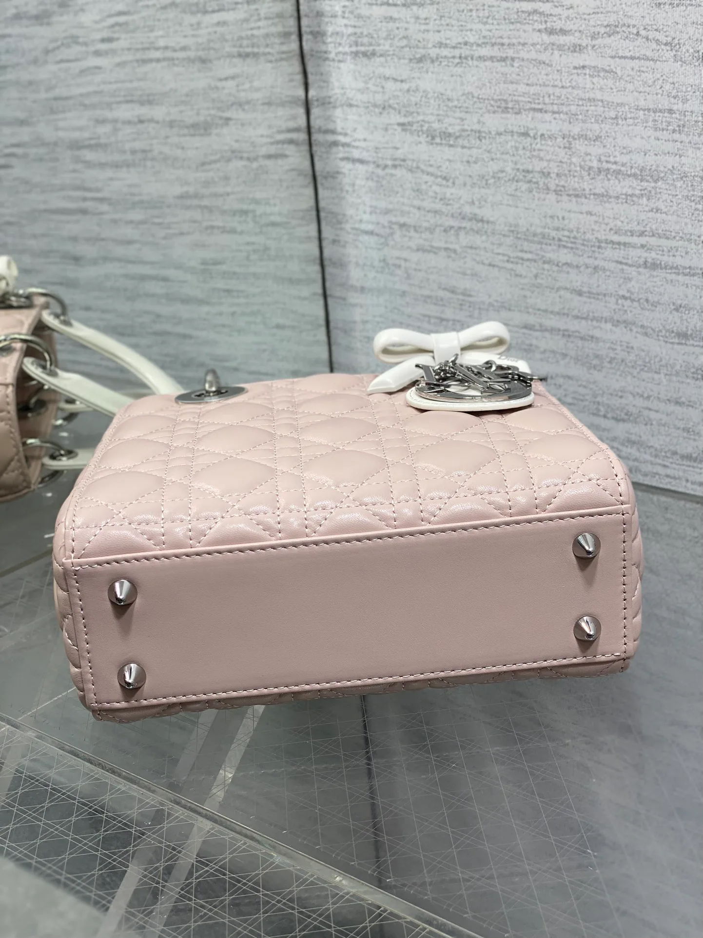 Классические Сумки Женские Christian Dior 12189484