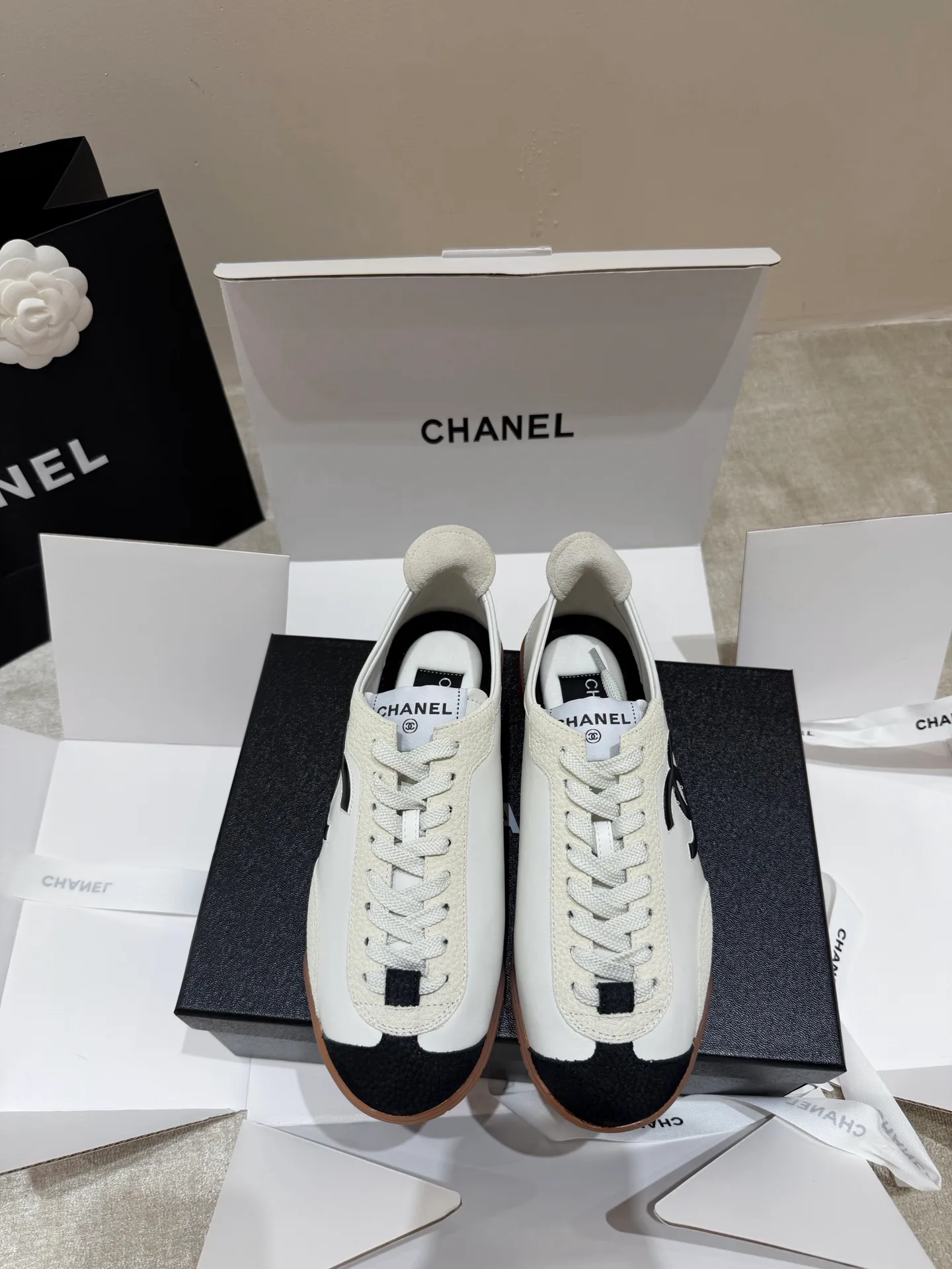 Кроссовки Женские Chanel 11685935