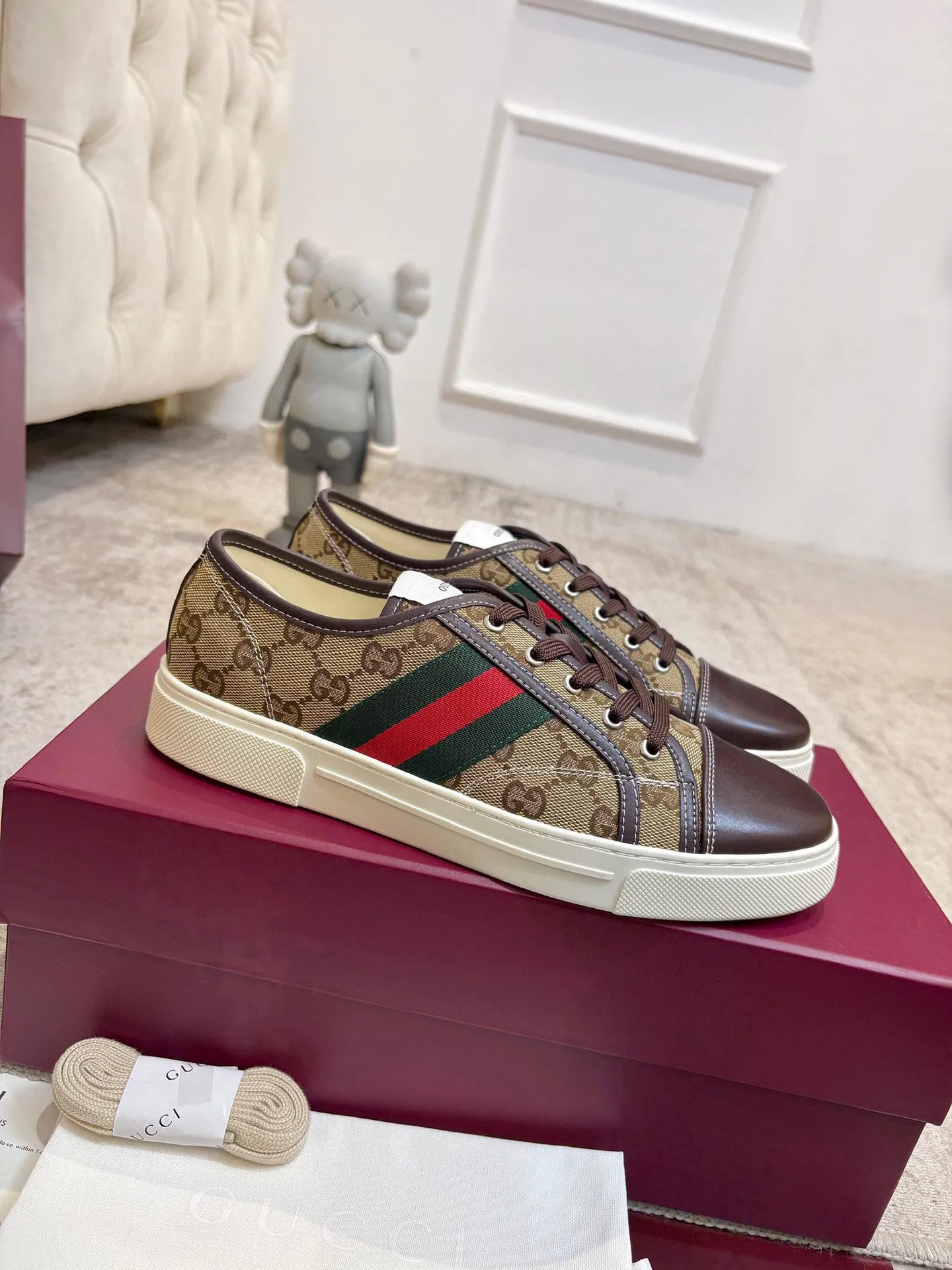 Кроссовки Женские Gucci 18901608