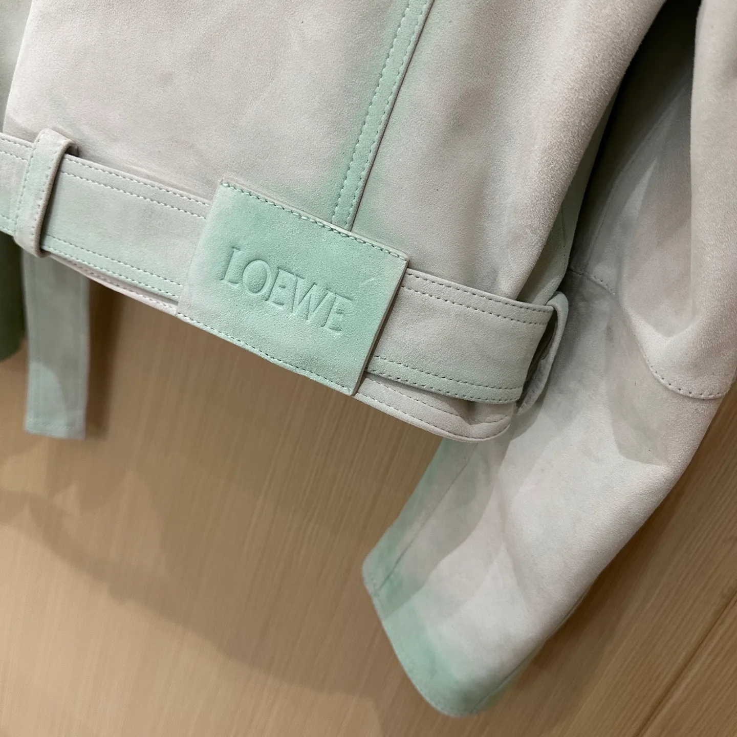 Кожаные Куртки И Дублёнки Женские Loewe 10783198