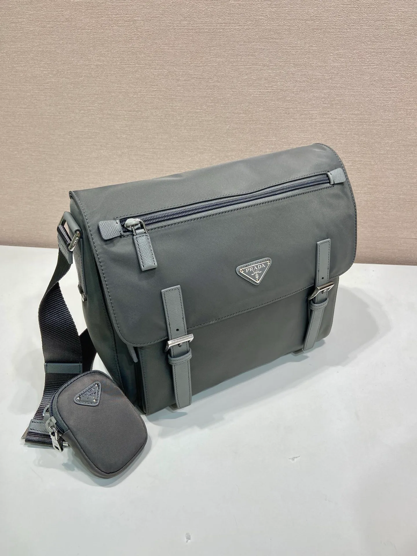 Сумки На Ремне Женские Prada 13162697