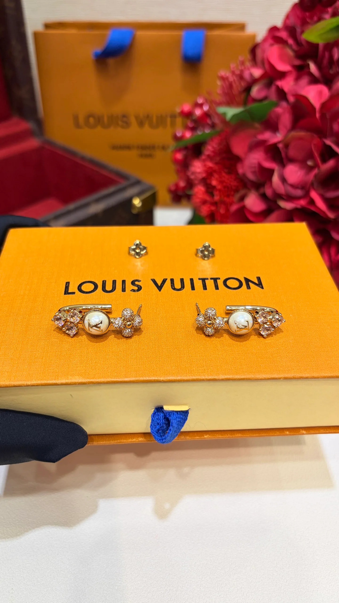 Бижутерия Louis Vuitton 18504621