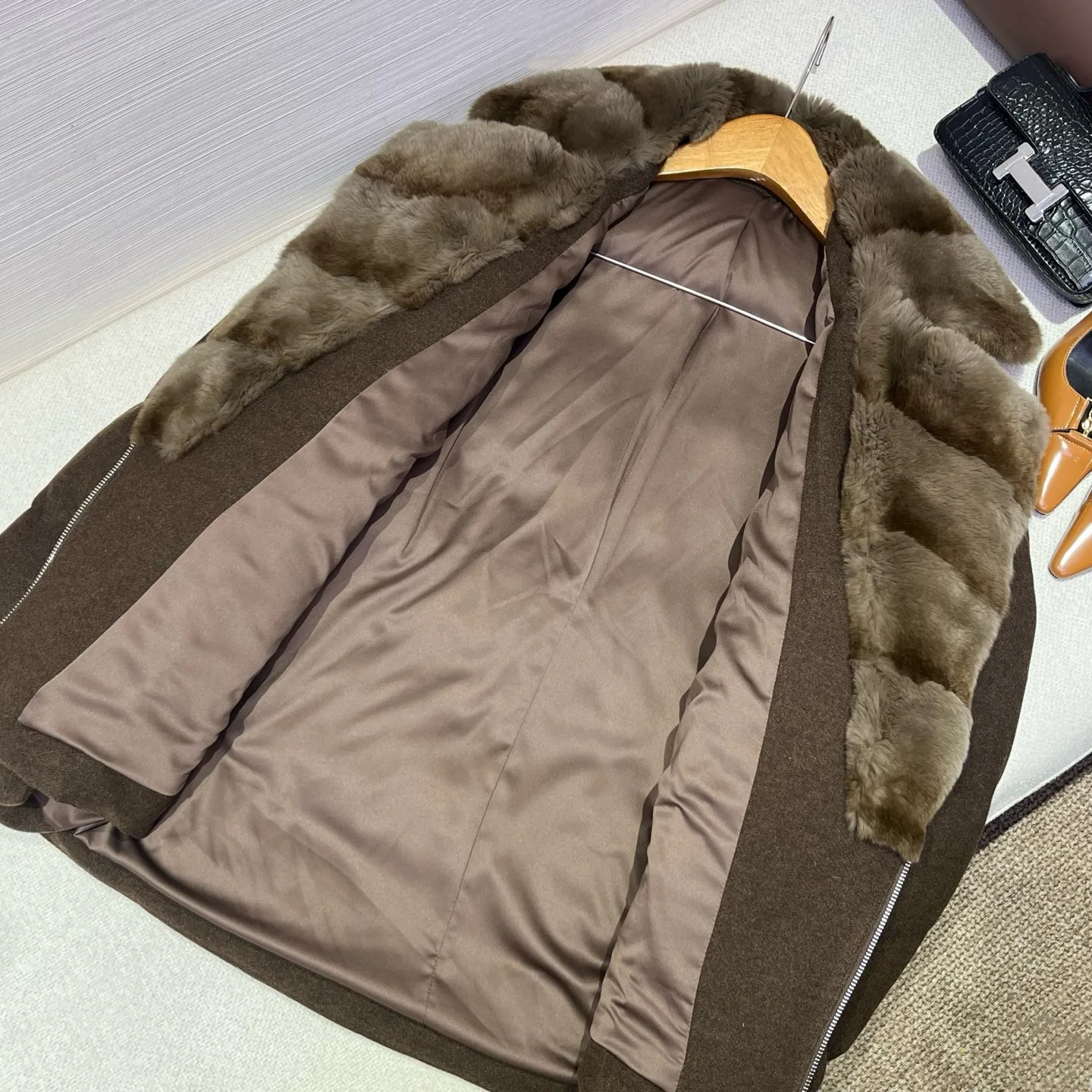 Куртки И Пуховики Женские Loro Piana 19532444