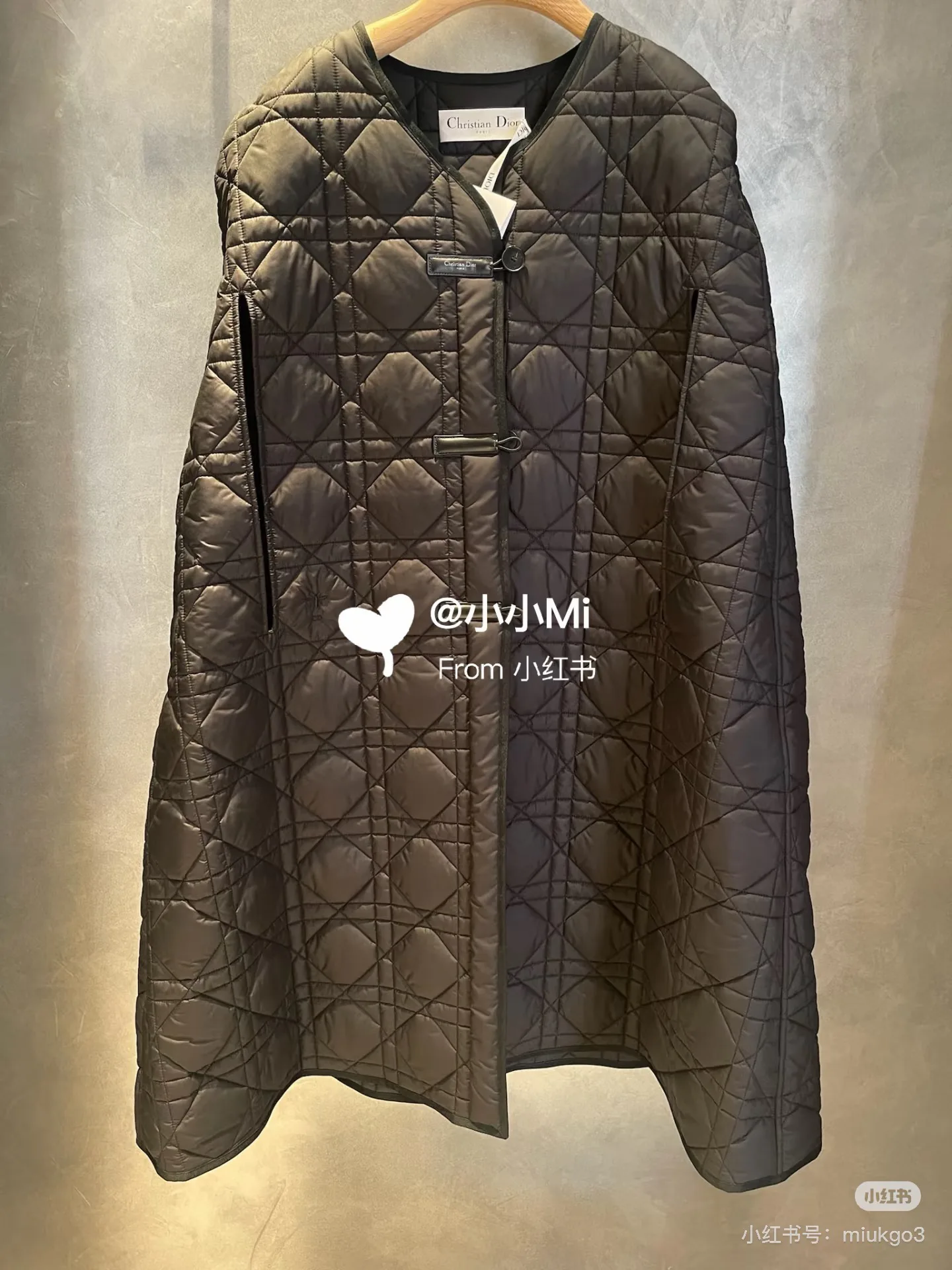 Пальто Женские Christian Dior 18106500