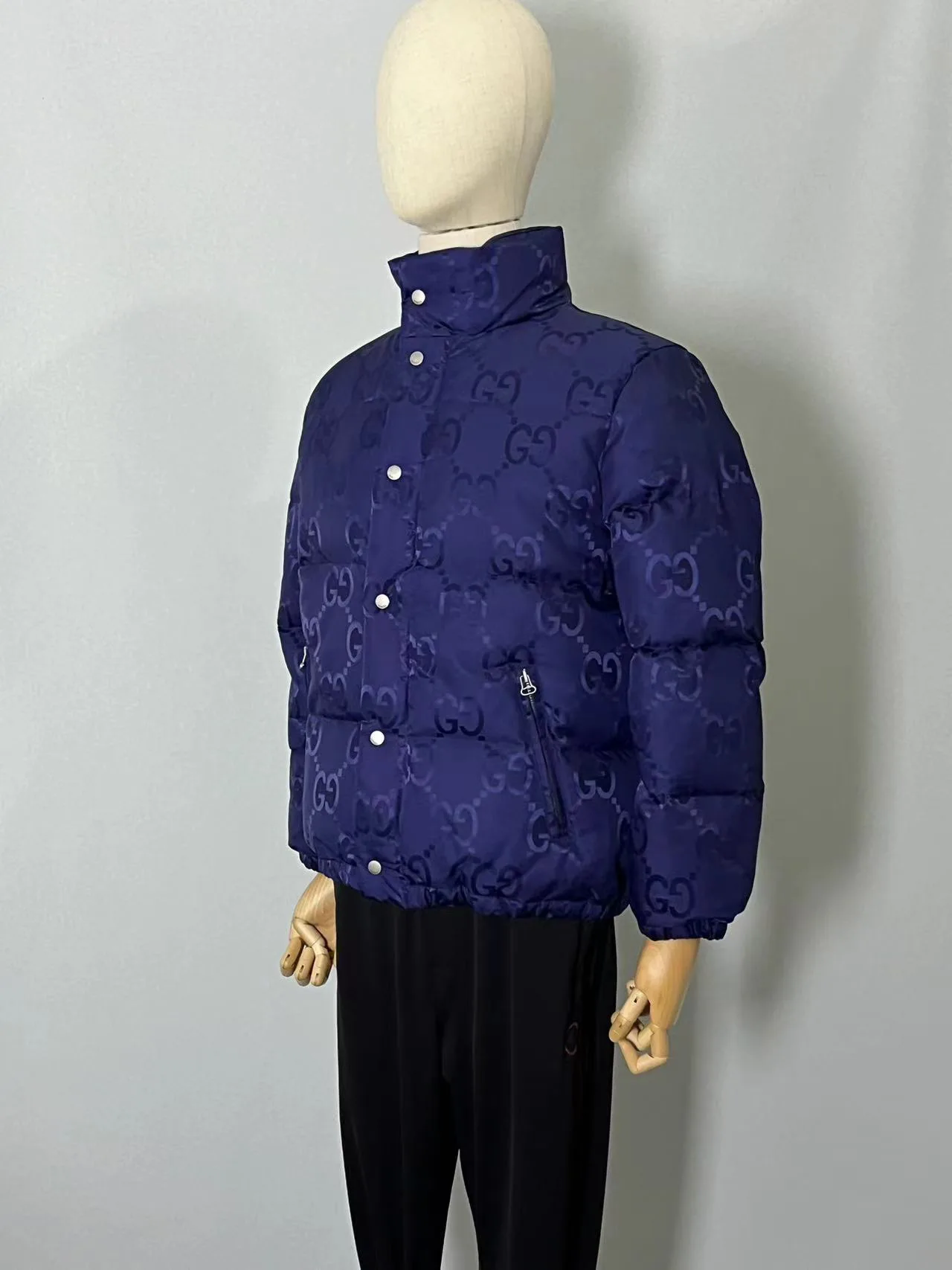 Куртки И Пуховики Женские Gucci 481090