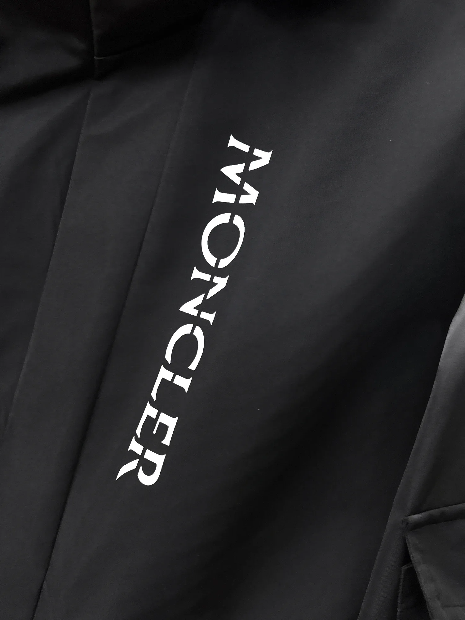 Куртки И Пуховики Мужские Moncler 18191457