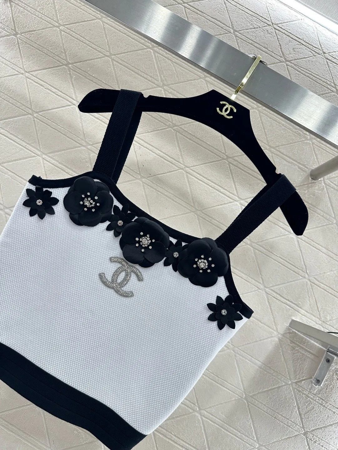 Жилеты Женские Chanel 1584243