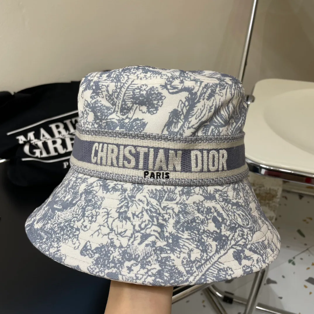 Головные Уборы Christian Dior 13294365