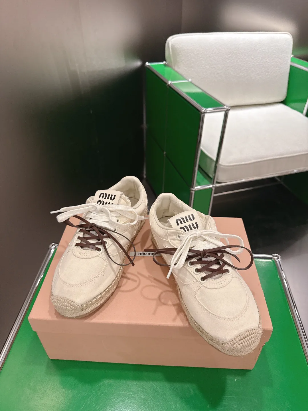 Кроссовки Женские Miu Miu 13152739