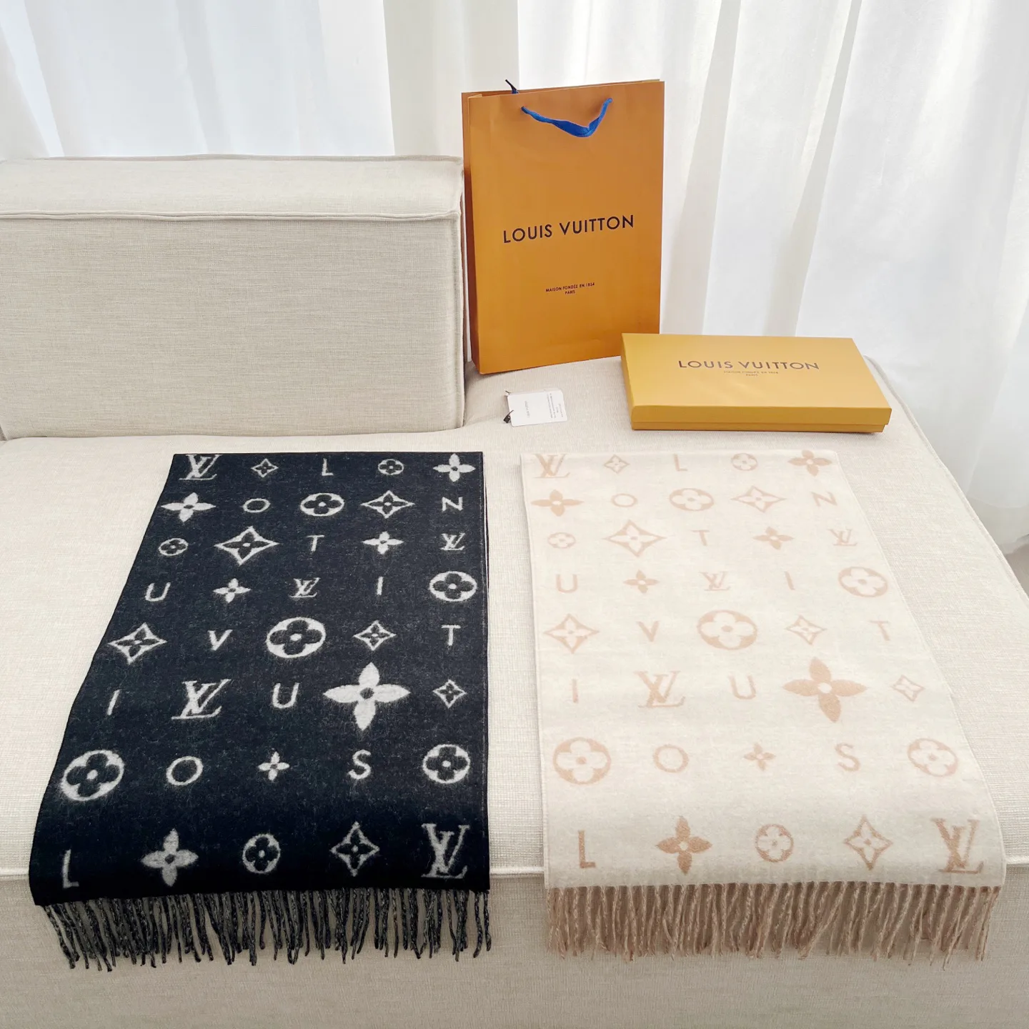 Шарфы Louis Vuitton 2957985