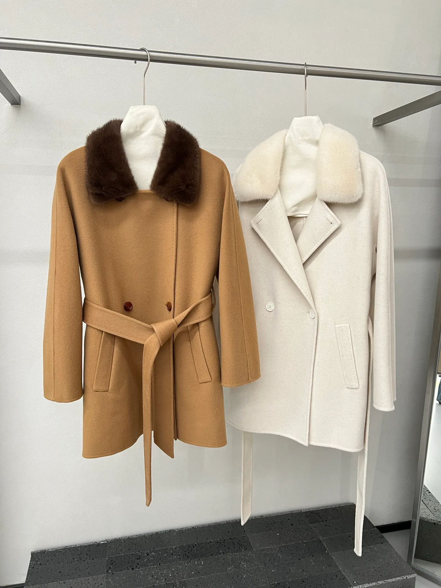Пальто Женские Loro Piana 19078726
