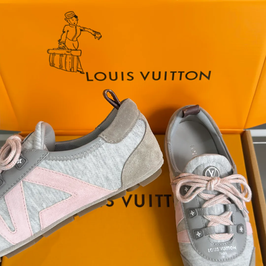 Кроссовки Женские Louis Vuitton 17780689
