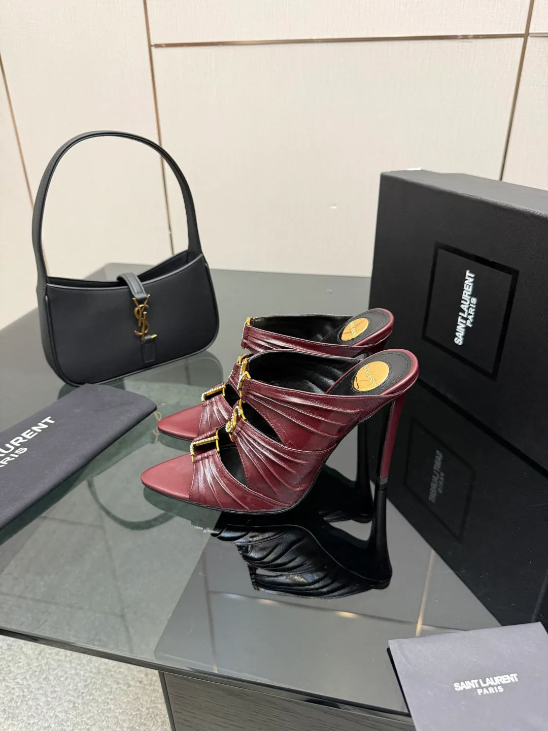 Босоножки Женские Saint Laurent 601445