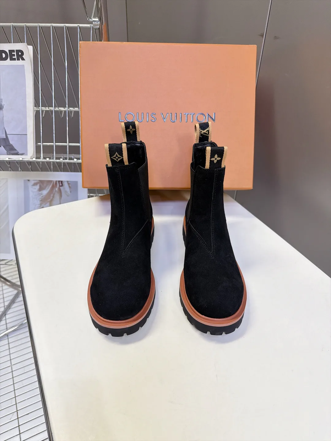 Ботинки Женские Louis Vuitton 18693134