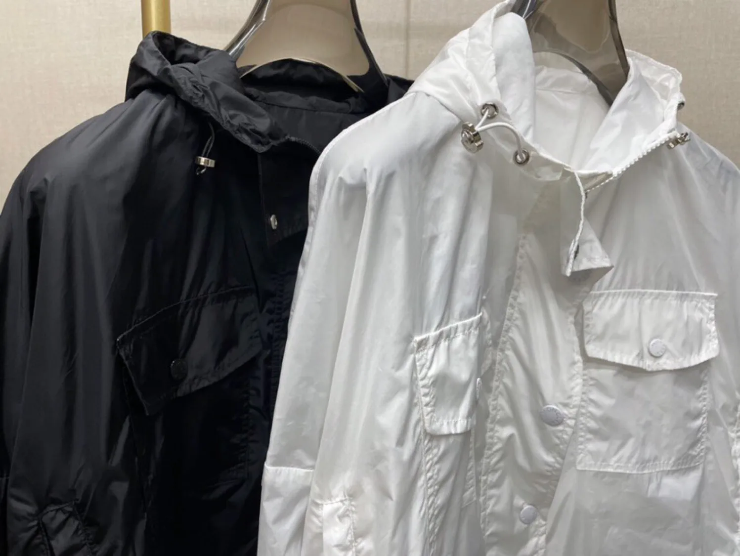 Куртки И Пуховики Женские Moncler 11244739